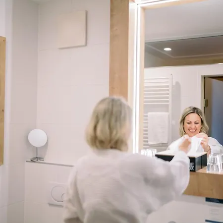 Hotel Locker & Legere 4*