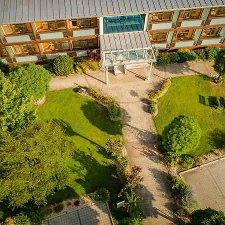 Locker & Legere Hotel 4*