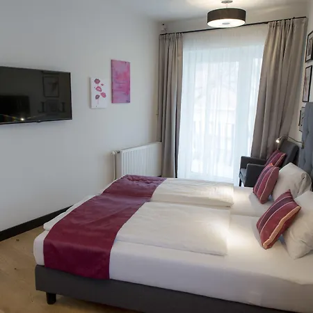 Locker & Legere Hotell 4*