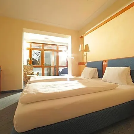 Hotel Locker & Legere - Self Check-in Am Wochenende 4*