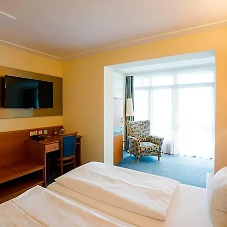 Locker & Legere - Self Check-in Am Wochenende Hotel 4*