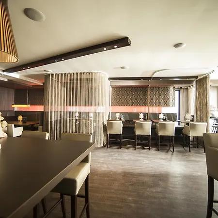 Locker & Legere Otel 4*